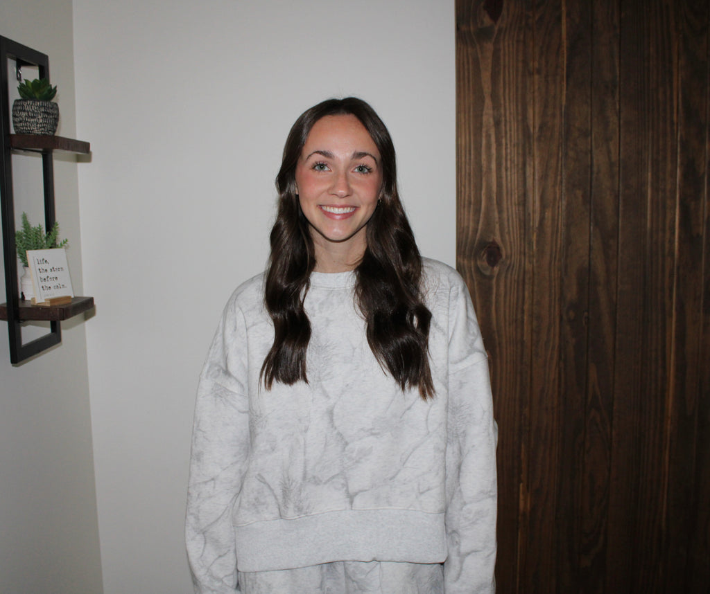 On the Hunt Crewneck - White