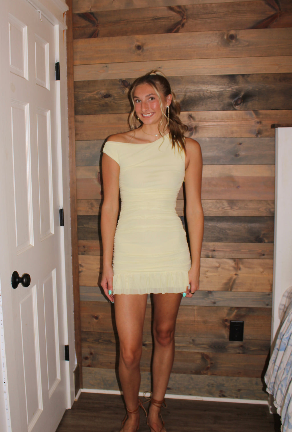 Kenzie Off-Shoulder Mini